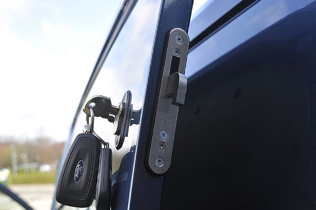 slam lock for van